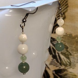 🖐 White & Green Stone Wire Earrings